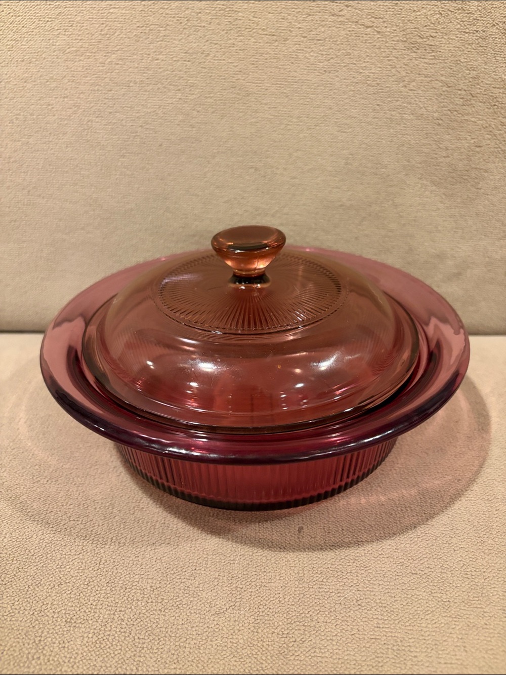 Vintage Corning Visions Cranberry glass model v30-B 24 oz (0.75 L) capacity